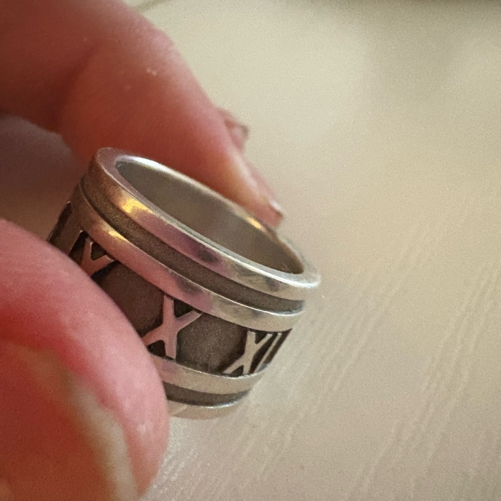 Tiffany & Co 925 Sterling Silver ATLAS Roman Numeral Ring Size 52MM - Picture 9 of 10